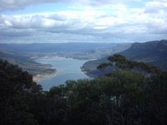 Tracking the Nepean River south of Penrith toward Picton, I climbed above Warragamba Dam toward Lake Burragorang.