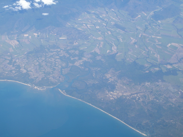 Touching The Coast near Townsville4.JPG
